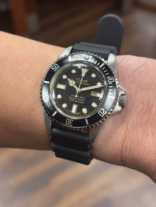 楽天市場】ヴィンテージ・デザインの VAGUE WATCH Co. ヴァーグ 