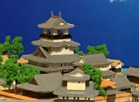 完成品■長浜城・羽柴秀吉 城コレ　ケース付き　サイズ(W113×D92×H113mm) 日本の城　お城のジオラマ模型　プラモデル　城郭模型