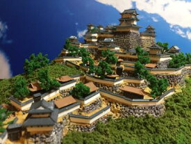 [完成品］高取城（高取町上子嶋）ケース付き　ミニサイズ　日本100名城　日本の城　お城　ジオラマ　模型　プラモデル　城郭模型
