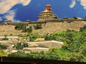 [完成品] 安土城　 A3サイズ　織田信長の城（滋賀県安土町豊浦）日本100名城　日本の城　お城 ジオラマ 模型　プラモデル　城郭模型
