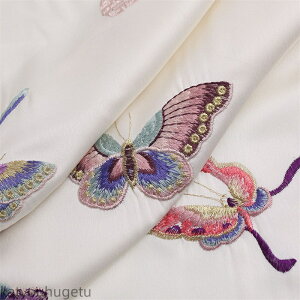 【送料無料】幅120cm 90cm単位 生地 布 刺繍生地 蝶柄 手芸 裁縫 DIY 黒 白 すべすべした生地 楽天海外通販