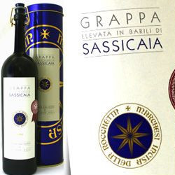 サッシカイアに使用された葡萄の搾りかすを使用して造られたグラッパ フレンチオーク樽で4年熟成後 サッシカイアの熟成に使用したバリックでさらにもう1年熟成させた逸品 サッシカイア グラッパ 500ml 40度 正規輸入品 サシカイア ポリ バリーリ ディ サシカイヤ ブランデー Jacopo Poli イタリア産 Sassicaia italy Grappa sale di 正規代理店輸入品 Barili 決算 セール 正規品 お取り寄せグルメ 御礼オススメギフト 直輸入品激安 kawahc 正規 ＜セール＆特集＞