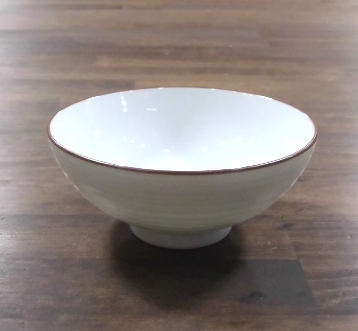 【送料関税無料】 有田焼 白磁千段 白山陶器 通常便なら送料無料 ４寸飯碗