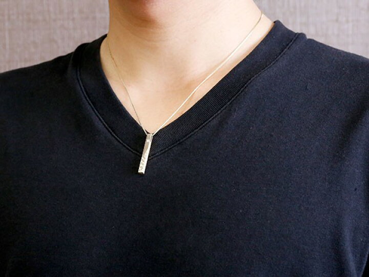 楽天市場 メンズ 18金 18k ネックレス ダイヤモンド ペンダント ホワイトゴールドk18 槌目 槌打ち ダイヤ ゴールドバー バープレート バー ネックレス チェーン ロック仕上げ 男性用 メンズ レディース 楽ギフ 包装 コンビニ受取対応商品 送料無料 かざり屋