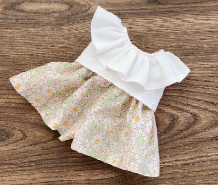 楽天市場 ドール服 型紙 フリルブラウス フレアパンツ 26cmドール 30cmドール ソランちゃん サイズ ぽぽちゃん サイズ 人形 作り方 カラー解説 かわいい 夏服 けーことん Ff お人形服の型紙屋さん Kcoton