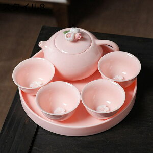 茶器セット 携帯急須 桜柄 ピンク レディース ティーセット 湯呑み 陶器製 麦茶ポット ティーカップ 蓋つき 茶皿 箱入り 和風急須 シンプル 工芸茶 お茶 ハーブティー ほうじ茶 女性用 ギフ