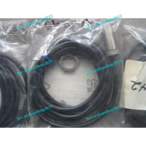 yViKiōzOMRON TL-X5F2-E1 PROX SWITCH TLX5F2E1 I y6ۏ؁z