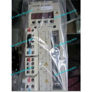 yViKiōz1 PCSgRo[^[Co[^[ 0.75kW CIMR-V7AT20P7 220V AI y6ۏ؁z