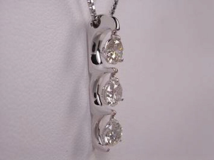 楽天市場】1.03ct PT 揺れるトリロジーPtダイヤペンダント : KenBrand