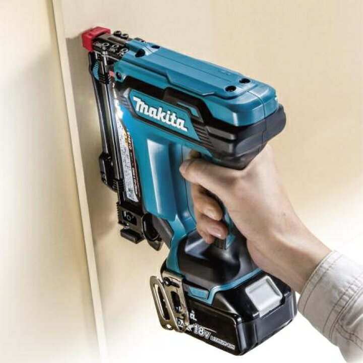 楽天市場】マキタ電動工具 18V充電式タッカー【J線/10mm幅】 ST121DZK 
