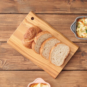 【KEYUCA公式店】ケユカ Andrea カッティングボード L オーク[木製 おしゃれ まな板 食器 天然木 抗菌 シンプル デザイン 結婚祝い 引越し祝い 新生活 ギフト プレゼント まないた 木のまな板 木