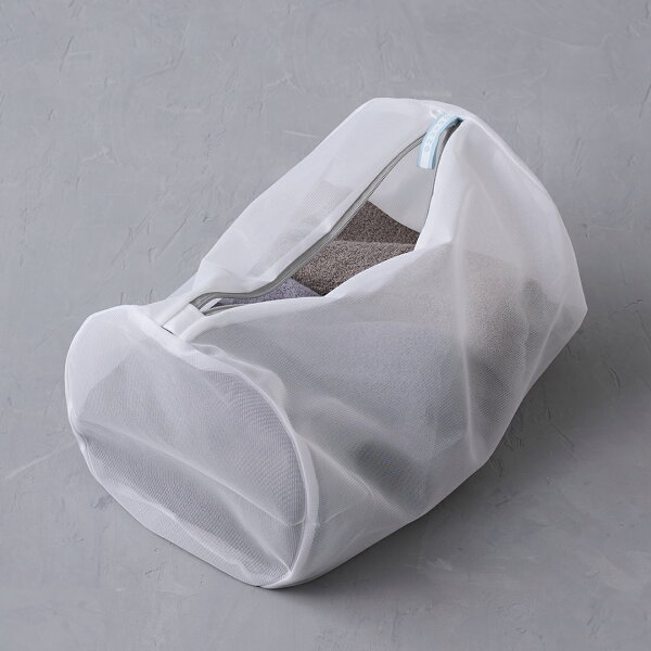 【KEYUCA公式店】ケユカ AST洗濯ネット 円筒型 Φ22×33cm[洗濯用品 ランドリー用品 衣類 バスタオル 無地 シンプル おしゃれ 洗濯物 ランドリー 円柱 吊り下げ メッシュ ランドリーグッズ 洗濯グッズ 収納 ドラム式 洗濯機 筒型 洗濯ネット ランドリーネット 洗濯用ネット]