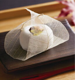 すかし木の葉 (M) 100枚入　〜和のおもてなし〜　料理 飾り 演出 業務用 和食 和食器 懐石 食膳 和風 料理飾り ]。