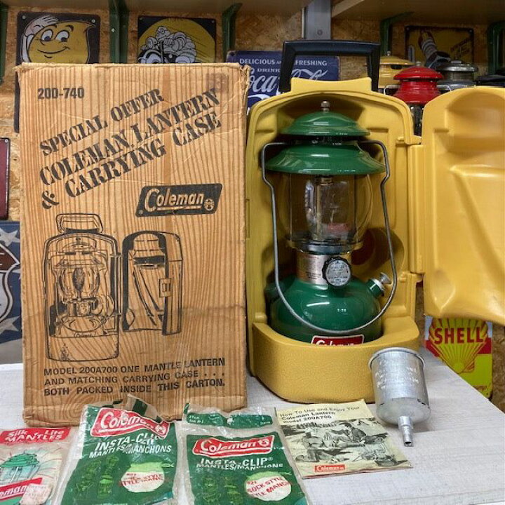 楽天市場】コールマン Coleman ランタン 200A700 「COLEMAN LANTERNE 