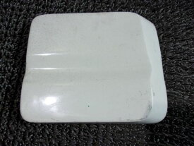 【中古】★激安!★AE86 レビン トレノ ハチロク 社外 リア リヤ ガソリンフタカバー フューエル FRP 4AG / 2Q5-1101