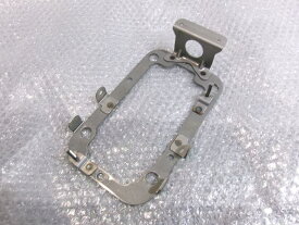 【中古】★激安!★ZN8 GR86 ハチロク 純正 ノーマル シフトブラケット パネル 枠 金具 / R11-332