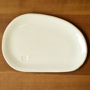 【笠間焼】Toshiko Brand そら豆皿(小) 陶器 ギフト 贈り物 プレゼント シンプル 白 ワンプレート