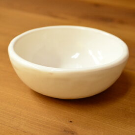 【笠間焼】Toshiko Brand 丸小鉢　陶器　ギフト　贈り物　プレゼント　シンプル　白　小鉢