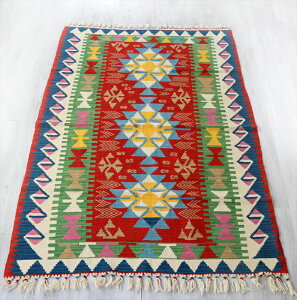 �J�C�Z���L�����E�Z�b�W���[�f174×118cm�T�̑��ՂƔ��̕�̃��`�[�t