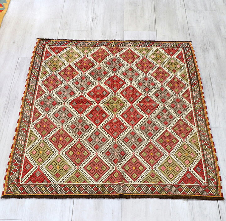 楽天市場】【15%OFFクーポン対象品】オールドジジム・キリム 127×107cm 