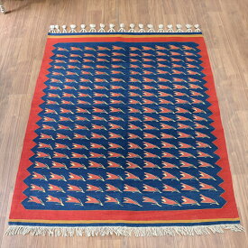 トルコの手織りキリム・コンヤ　草木染182×149cmチューリップのモチーフ