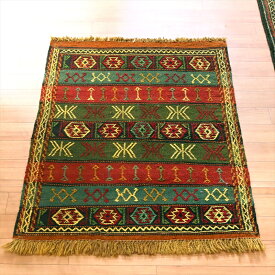 東イランの素朴な手織りキリム グチャン82×67cm幾何学モチーフのボーダー
