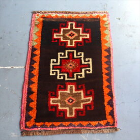 オールドカーペット　トルコ絨毯/ヤストゥク77×51cm3つのドラゴンモチーフ