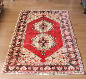 部族絨毯（トライバルラグ） トルコじゅうたん【OUTLET】 214×137cmコンヤ 赤い六角形のメダリオン