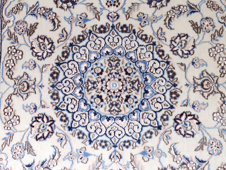 楽天市場】ペルシャ絨毯 ナイン135×89cmNain 9La : ガラタバザール