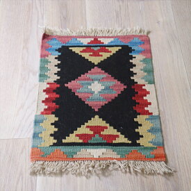 手織りキリム　イラン南部シラーズ 60×43cm