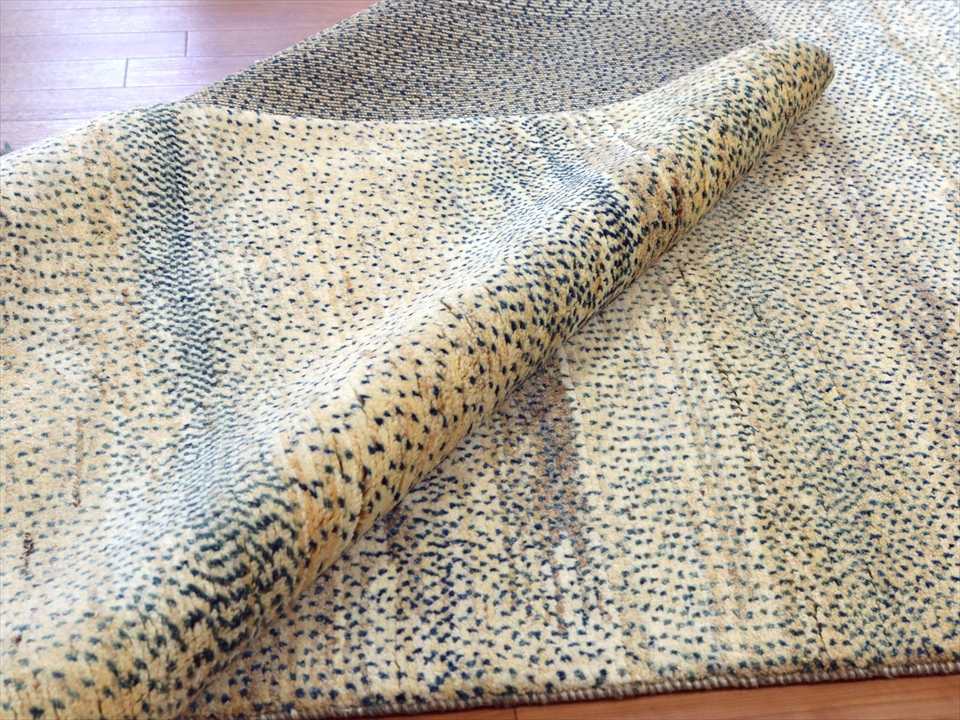 楽天市場】ギャッベ イランの手織りラグ 195×153cm ドットデザイン