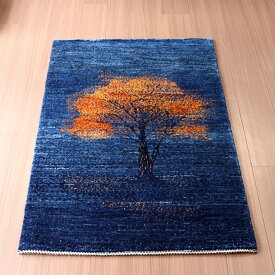 【15%OFFクーポン対象品】ギャッベ　細かく緻密な織り　 121×80cm 幻想的な木の風景　ブルー　ノウバフト　イラン産