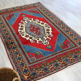 トライバルラグ・エリアラグ・コンヤタシュプナル187×119cmタシュプナルの伝統柄　トルコ手織り絨毯