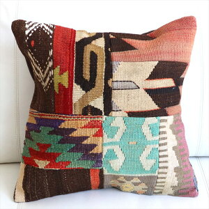 �y15%OFF�N�[�|���Ώہz�N�b�V�����J�o�[ �L�����p�b�`���[�N 45×46cm Old Kilim Cushion