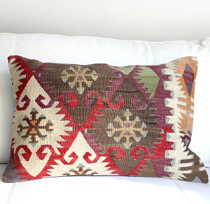 �I�[���h�L�����N�b�V�����E�����`�r�b�O�s���[ Turkish Old Kilim Cushion 60x39cm �Ԃ̃G���x�����f