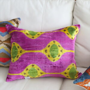 �A�g���X �x���x�b�g�C�J�b�g�N�b�V�����J�o�[�@���ʃV���N50×38cm���ە��@�t���[�V���s���Nx���C�g�O���[�� Silk Velvet Cushion - Double-Sided Design