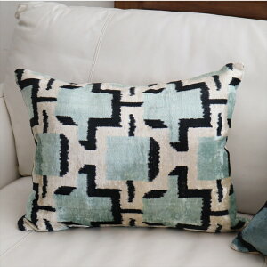 �A�g���X �x���x�b�g�C�J�b�g�N�b�V�����J�o�[�@���ʃV���N50×38cm�p�Y���̂悤�Ȋ􉽊w���`�[�t�@�y�[���u���[ Silk Velvet Cushion - Double-Sided Design