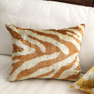 �A�g���X �x���x�b�g�C�J�b�g�N�b�V�����J�o�[�@���ʃV���N50×38cm�[�u�����@�u���E�� Silk Velvet Cushion - Double-Sided Design