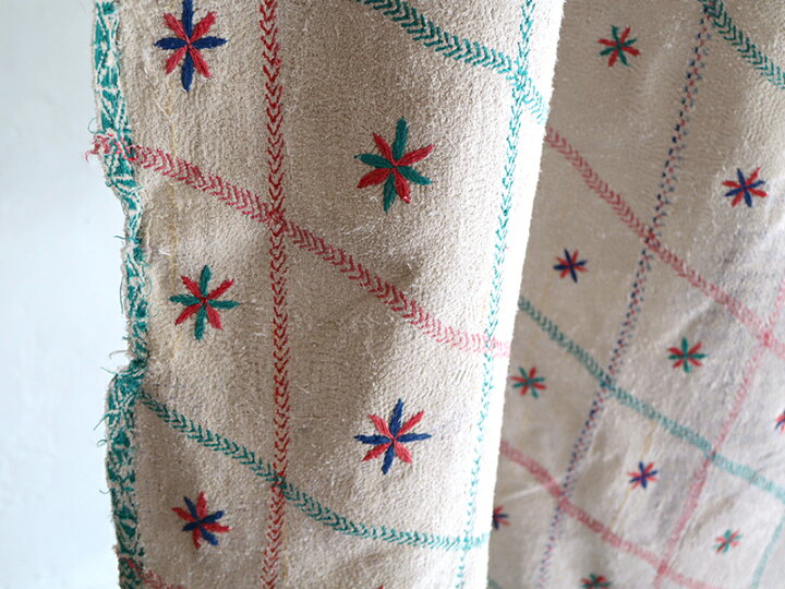 美品】インド ヴィンテージ ラリーキルト カンタ刺繍 黄緑 ミズイロ 