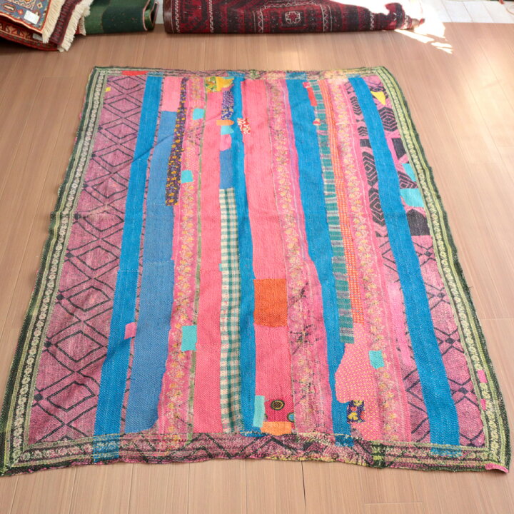 楽天市場】カンタ刺繍 ラリーキルト インドの古布200×144cmピンク 