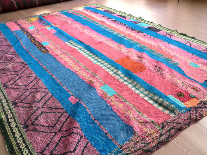 楽天市場】カンタ刺繍 ラリーキルト インドの古布200×144cmピンク 