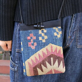 オールドキリム ポシェット S サイズ Turkish Old Kilim Pochette Small size 20×16cm 青のキリム イーブルアイ