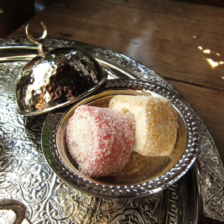 楽天市場 銅製ロクム入れ シルバートルコのお菓子 ロクム を入れる小さな食器 お土産にも トルコ 手打ち銅製品バクル ガラタバザール キリム 雑貨