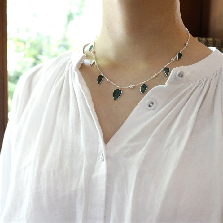 楽天市場】エメラルド シルバーネックレス 40cm 7つのリーフモチーフ  