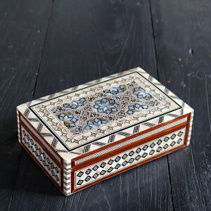 Mother of Pearl GWvg̃WG[{bNX