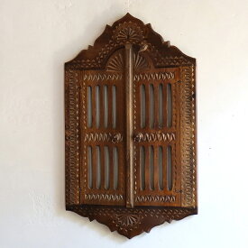 トルコ製木彫りの壁掛け扉 H62xW38xD3cm 黒海地方の伝統模様飾り彫り ウォールデコレーション
