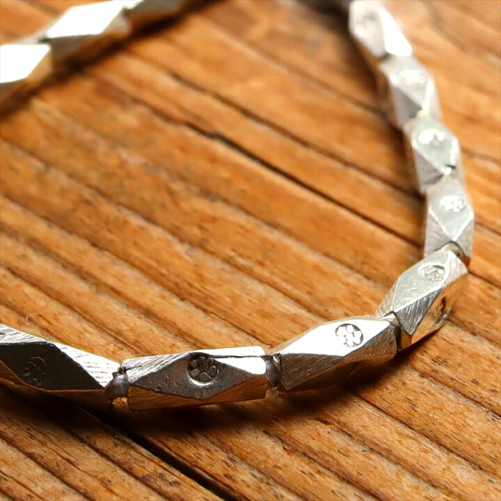 楽天市場】カレンシルバー アクセサリーパーツ ビーズ細長 大 2粒  