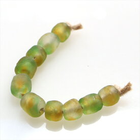 アフリカ・クロボビーズ(再生ガラスビーズ）10粒/オーロラグリーン African glass beads, GAHANA