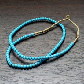 ホワイトハート　トルコブルー一連（約120粒）アフリカントレードビーズ　African trade glass beads, GAHANA