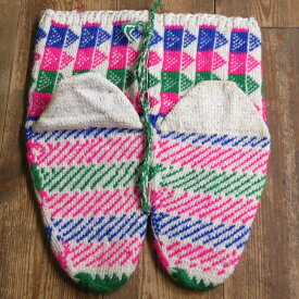 トルコ・アンティーク・手編み靴下ピンク・グリーン・ブルー／カラフル矢印ボーダー／22cm